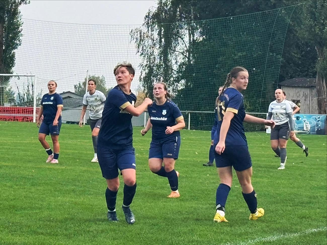 Frauen - Sachsenklasse Frauen Ost - NFV Gelb-Weiß Görlitz 09 vs SpG SV Reichenbach / Seer Wölfe F.C./Holtendorfer SV (2:3)