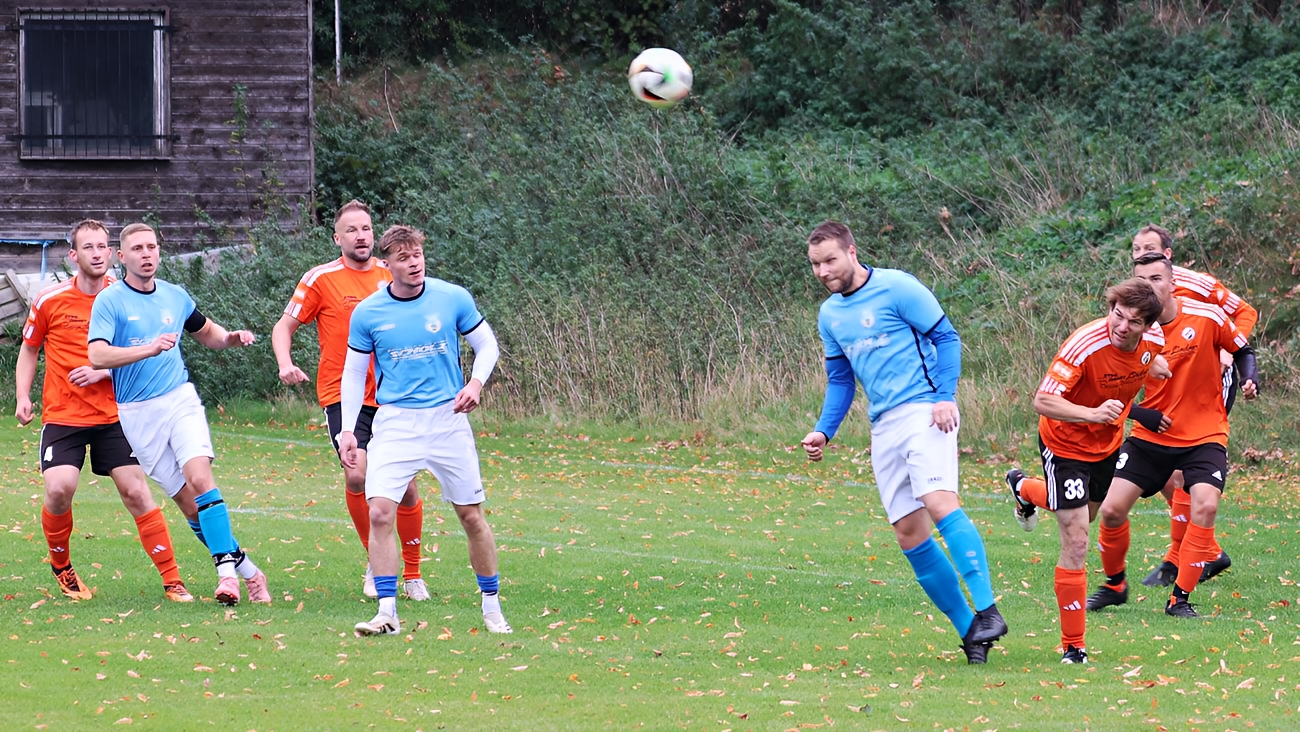 SpG SV Reichenbach/LSV Friedersdorf 9er vs SpG SV Arnsdorf-Hilbersdorf 9er Endstand 2:4, Bilder: Gerd Fechner