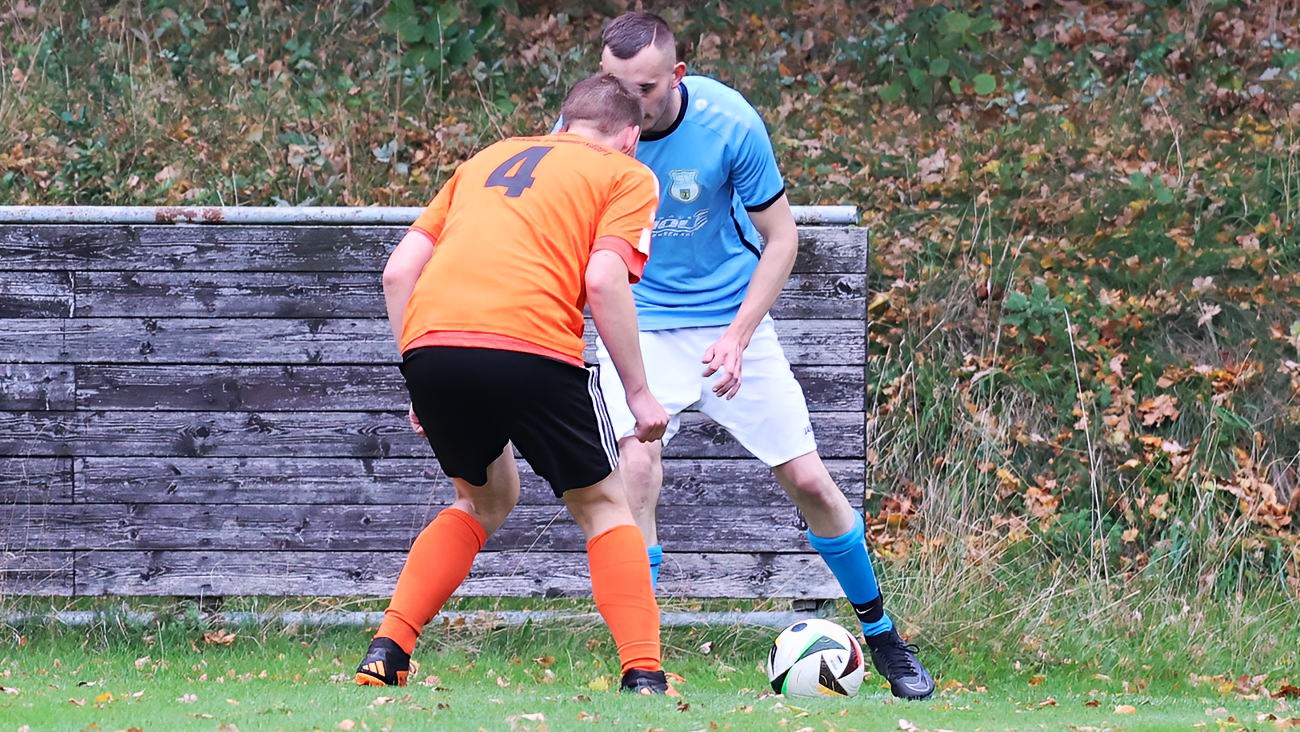 SpG SV Reichenbach/LSV Friedersdorf 9er vs SpG SV Arnsdorf-Hilbersdorf 9er Endstand 2:4, Bilder: Gerd Fechner