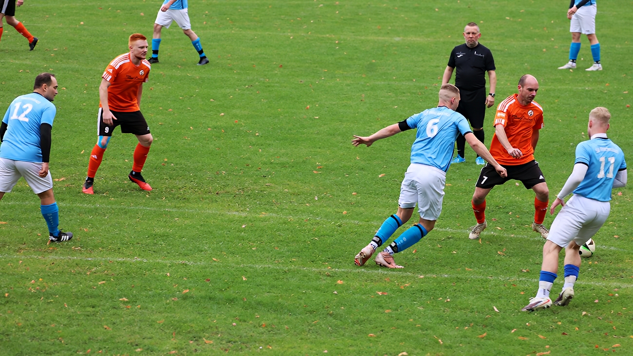 SpG SV Reichenbach/LSV Friedersdorf 9er vs SpG SV Arnsdorf-Hilbersdorf 9er Endstand 2:4, Bilder: Gerd Fechner